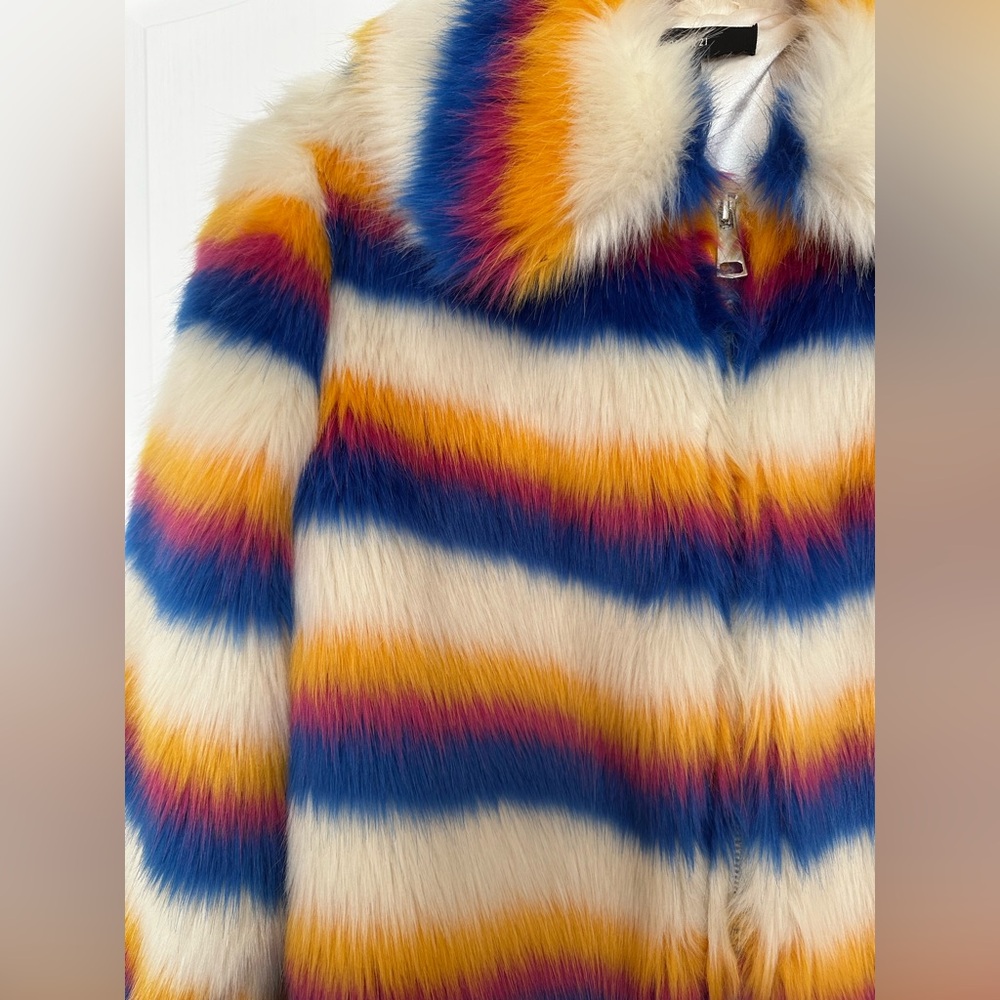 Unique Vintage Jacket in multicolor faux fur, size M, excellent condition